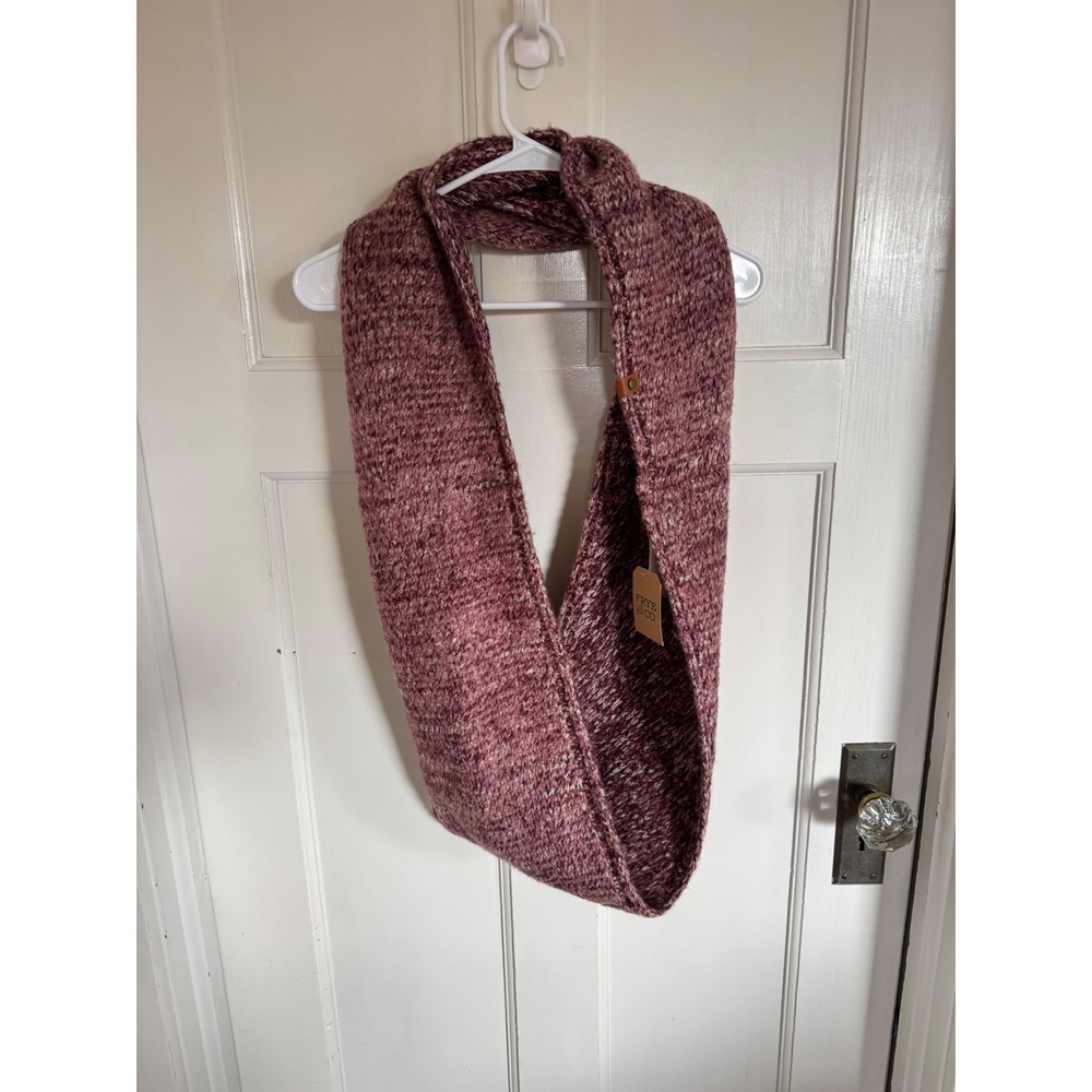 NWT Frye & Co. mauve infinity scarf